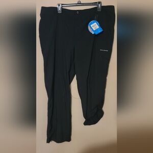 Columbia Omni-shade Aruba Black Women's Pants Size 20W Roll Up